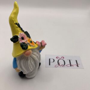 Kis törpe pillangóval